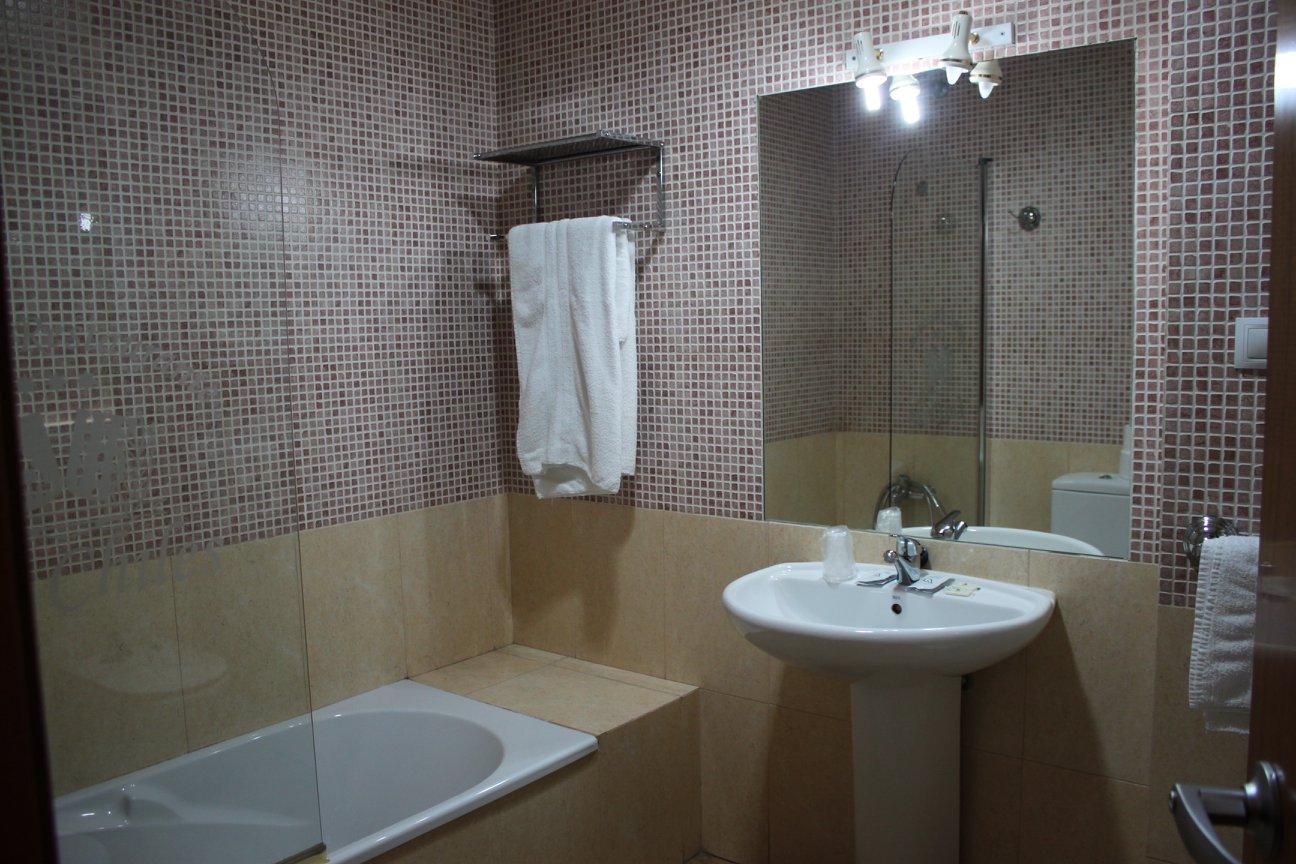 Hotel Los Chiles Вильянуэва-дель-Арсобиспо Экстерьер фото