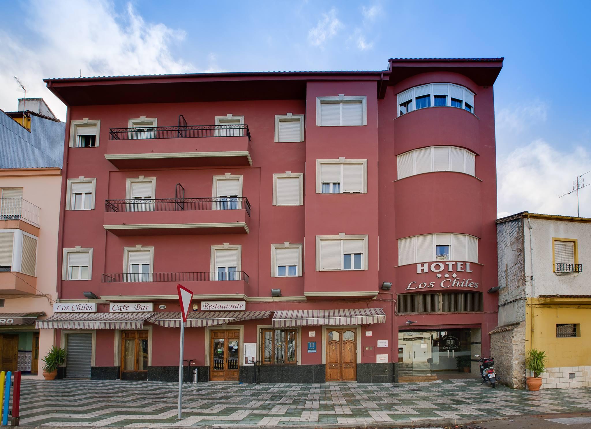 Hotel Los Chiles Вильянуэва-дель-Арсобиспо Экстерьер фото