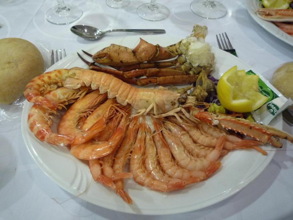 Hotel Los Chiles Вильянуэва-дель-Арсобиспо Ресторан фото