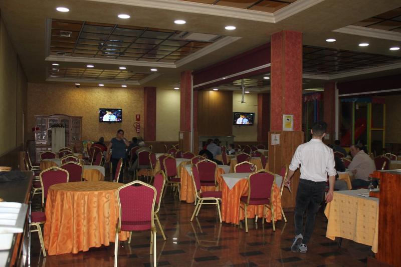 Hotel Los Chiles Вильянуэва-дель-Арсобиспо Экстерьер фото